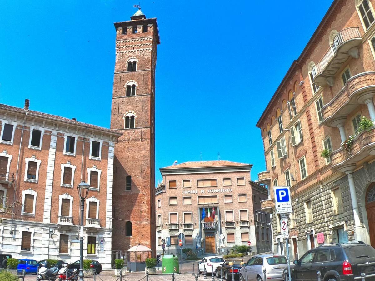 Luna Del Belvedere Asti Buitenkant foto